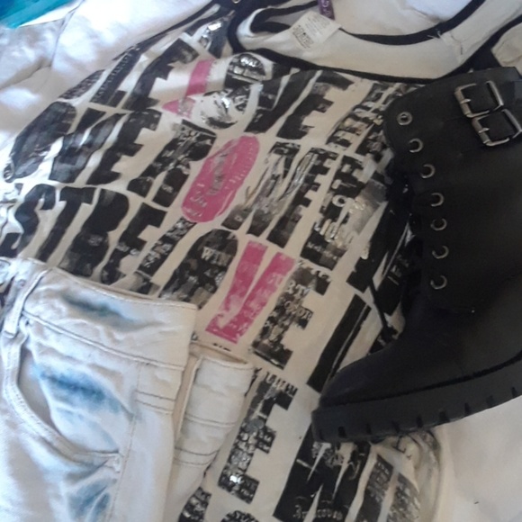 Really cool  workout tunic type shirt. - Picture 2 of 6